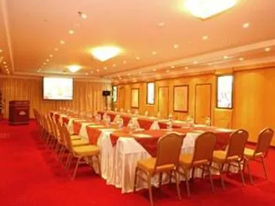 Lotus Grand Hotel 