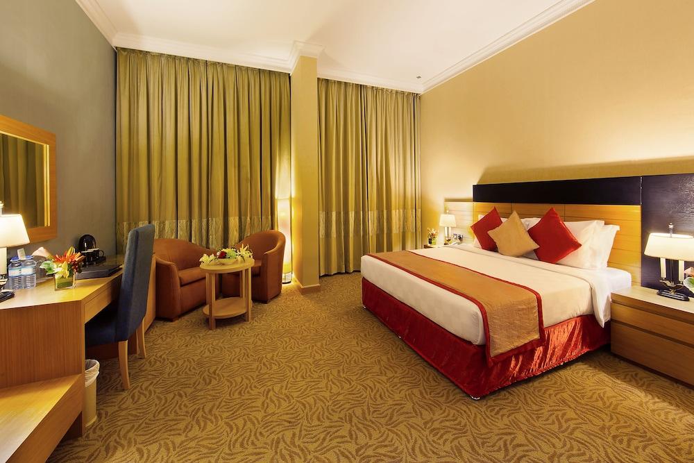 Lotus Grand Отель 4*